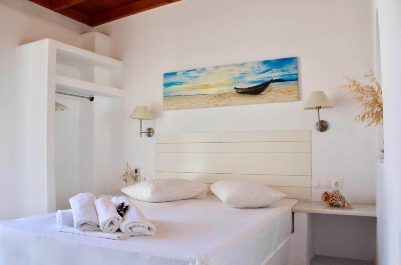 Aegeo Inn Antiparos ภายนอก รูปภาพ